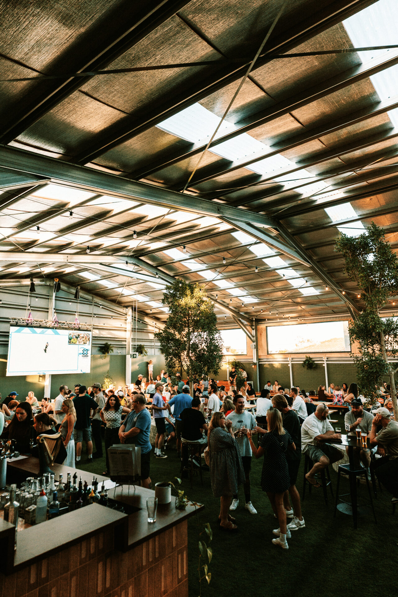 108b ATHIRTYFIVEMILLION QUEEN OF THE WEST 21 02 26